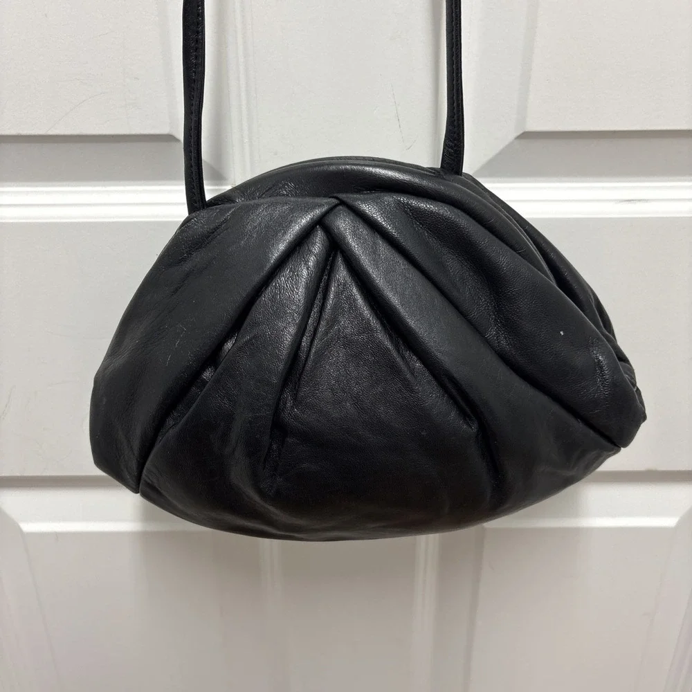 Vintage Californian Black Lamb Leather Clamshell Purse Crossbody Clutch